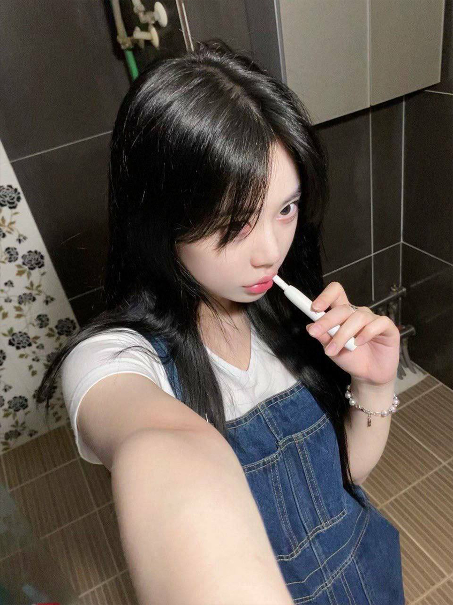 清纯可爱的大学校花，这被调教成啥了